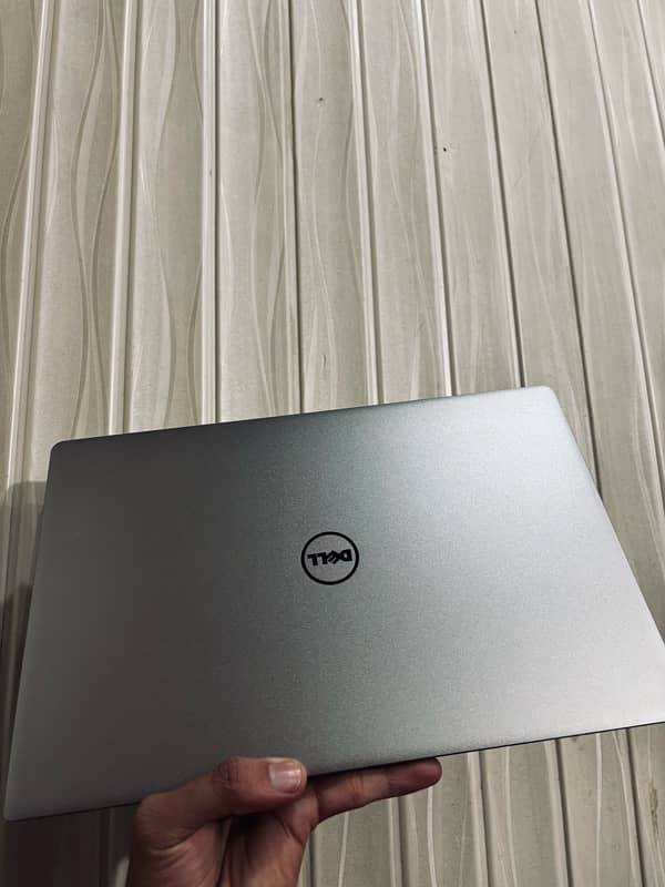 Dell XPS 13 1