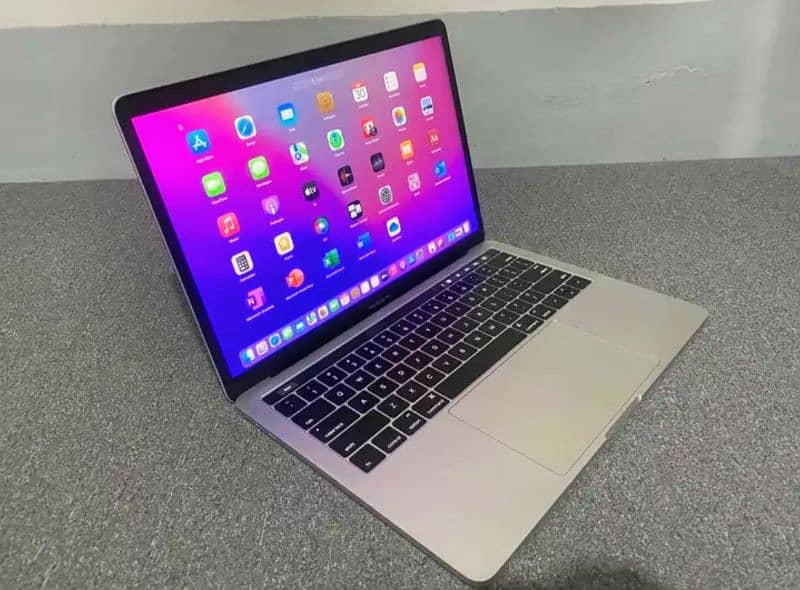 MacBook pro 2016 i7 16/256-512. 2