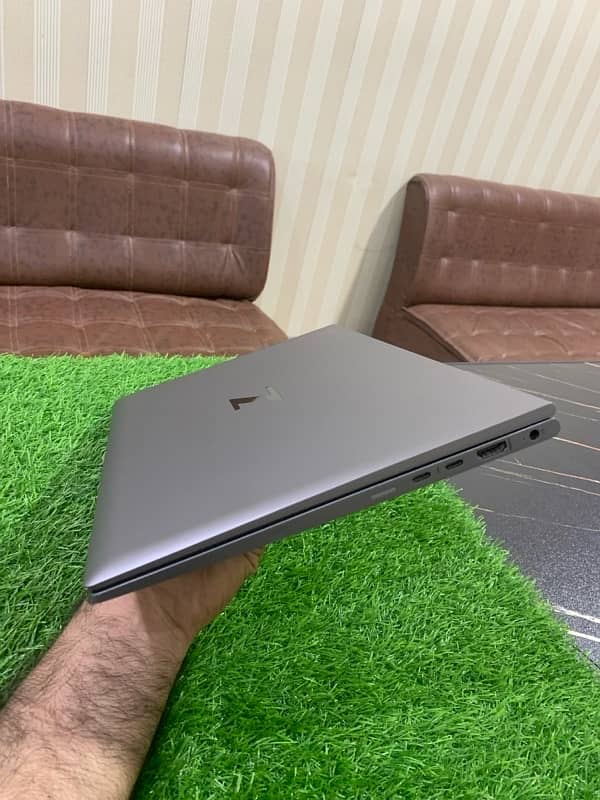 HP zbook core i7 10TH generation 16/256 TOUCH 4