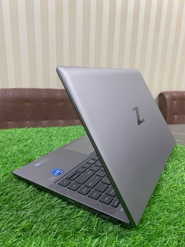 HP zbook core i7 10TH generation 16/256 TOUCH 5