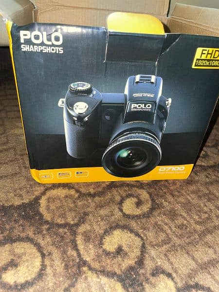 Polo Camera D7100 3