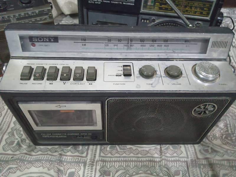 Sony CFM-23 Vintage Radio Collectable 1