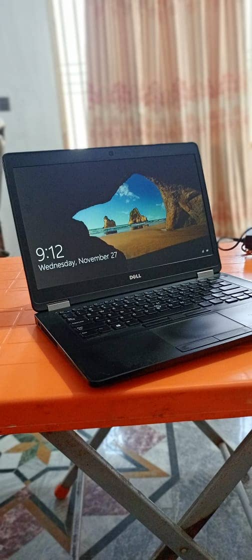 Dell Latitude E5470 - i7-6th Gen 1