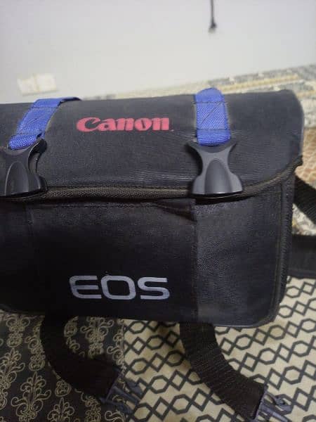 Canon DSLR bag just like new 1