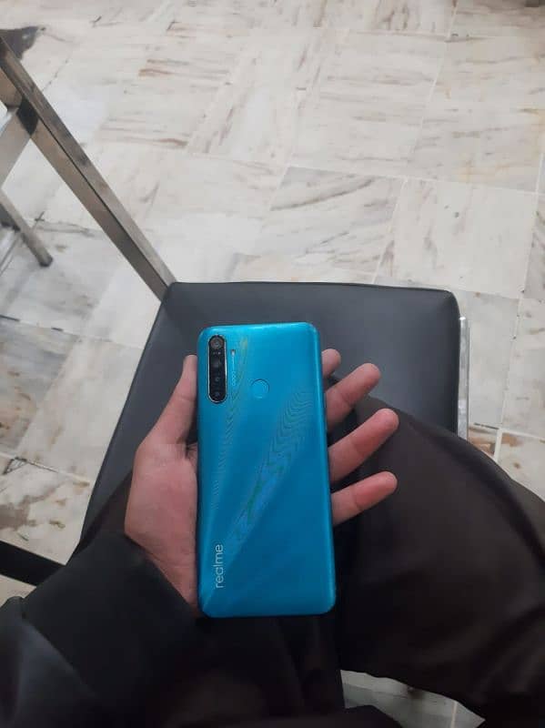 realme 5i 5