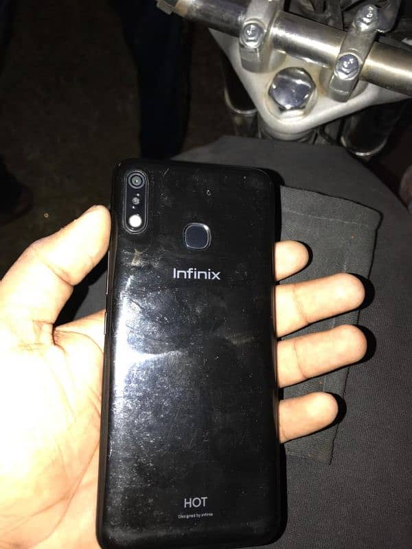 Infinix hot 8 lite 1