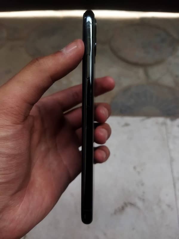 IPhone 11 Pro Max (Exchange/Sell) 8