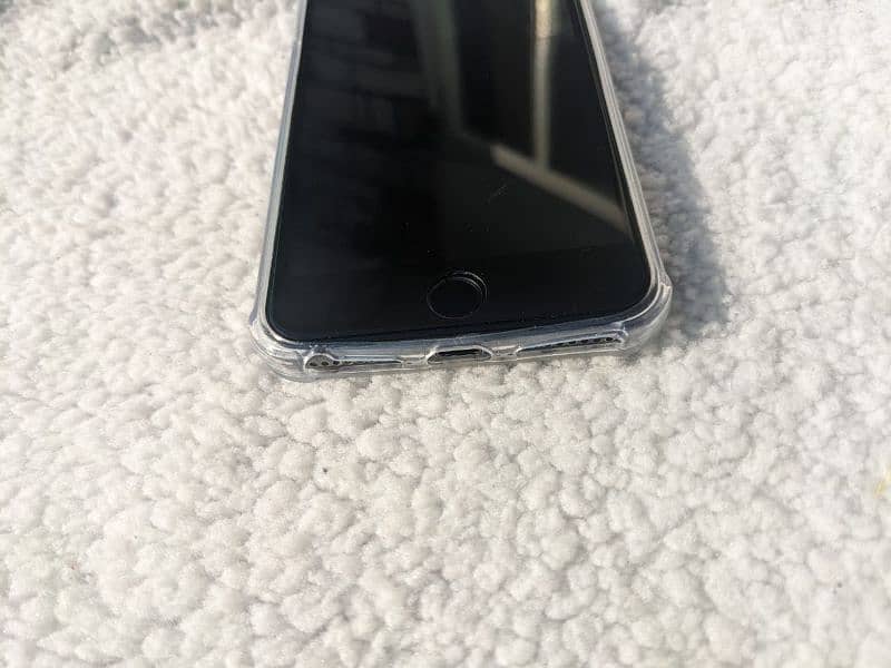 Iphone 8 plus /Bypass good condition 2