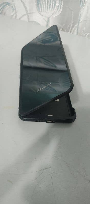 lg v60 dual screen cover 3