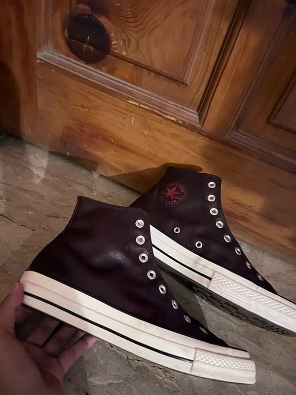 (Leather) Converse all star chuck taylor (extreme rare find) 2