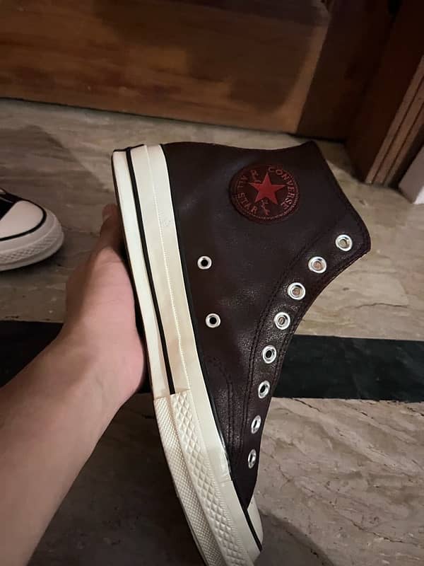 (Leather) Converse all star chuck taylor (extreme rare find) 8