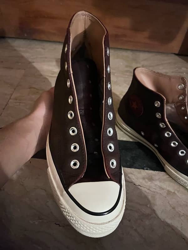 (Leather) Converse all star chuck taylor (extreme rare find) 10