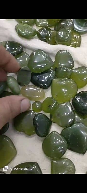 nephrite Jade pendant 180 per carat 3