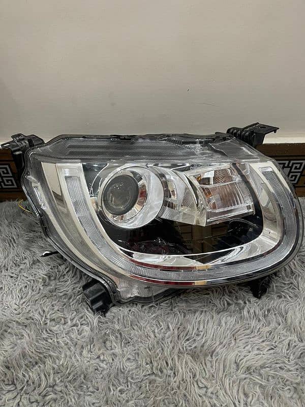 Suzuki Ignis head light 2