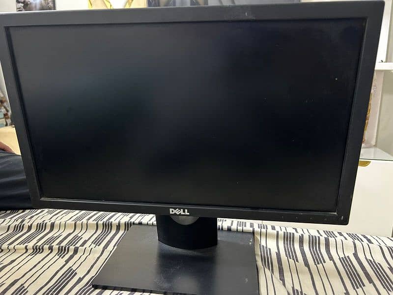 Computer LCD Dell fully Original in excellent condition 4