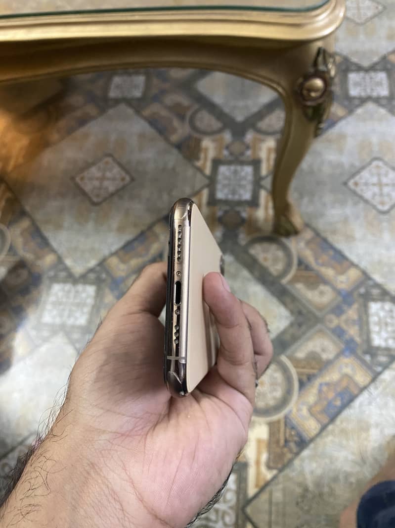 Iphone 11 pro PTA 3