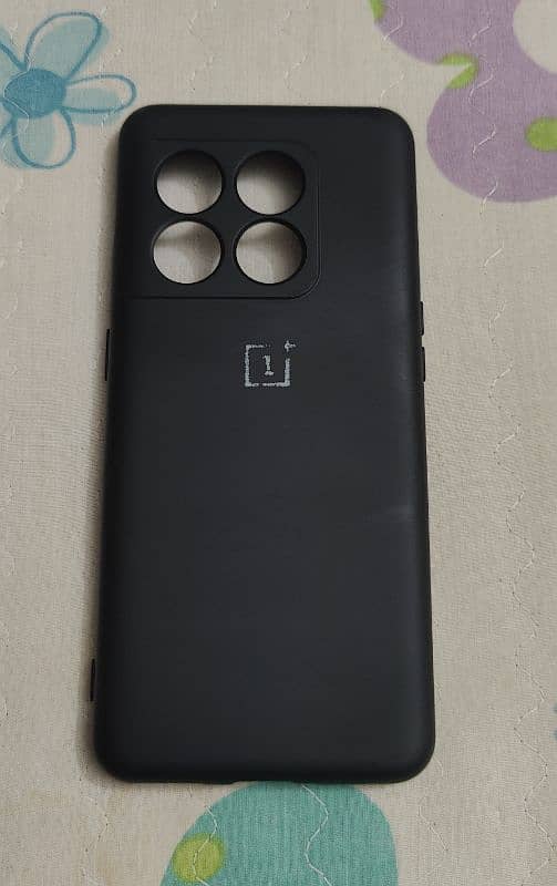 oneplus 10pro green color. . for sale. 1