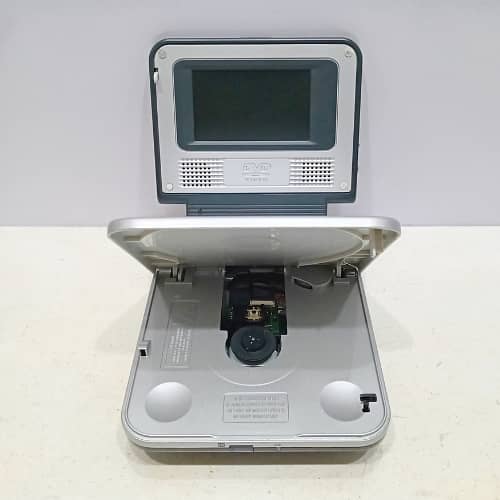 Poroline Portable DVD Player (DVD P350) – Works Great, with Charger 3