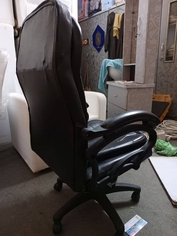 office chairs also available 2