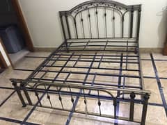 iron bed king size