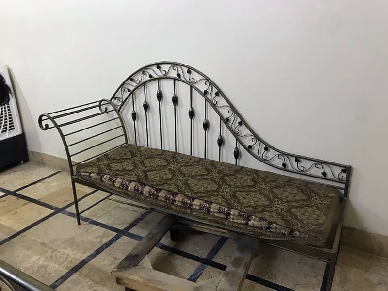 iron bed king size 4