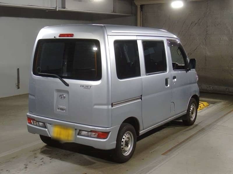 Daihatsu Hijet 2018 1