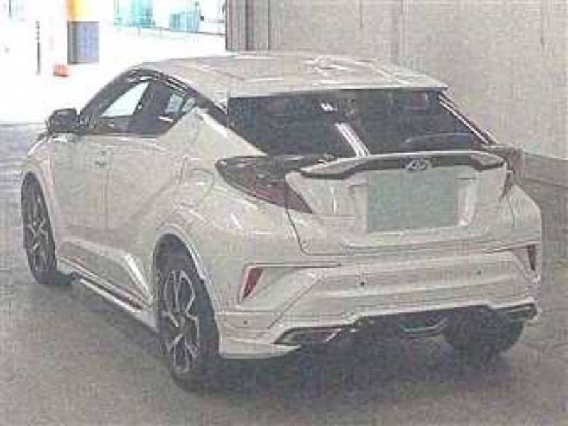 Toyota C-HR 2017 13