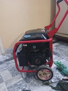 generator for sale only 28 days use  location Joher Morh 03101188962