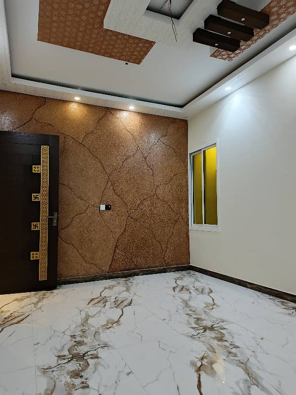 North nazimabad block j 3 bed DD separate Entrance Brand new Portion 3