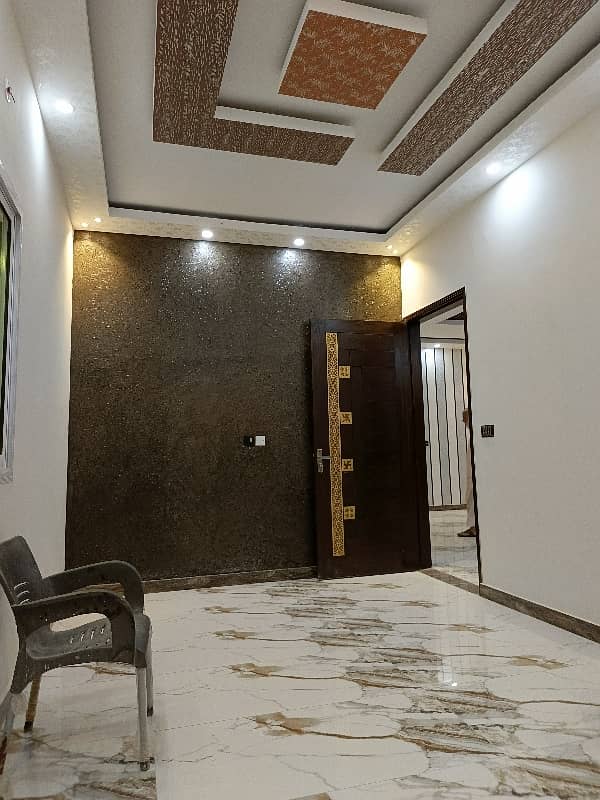 North nazimabad block j 3 bed DD separate Entrance Brand new Portion 12