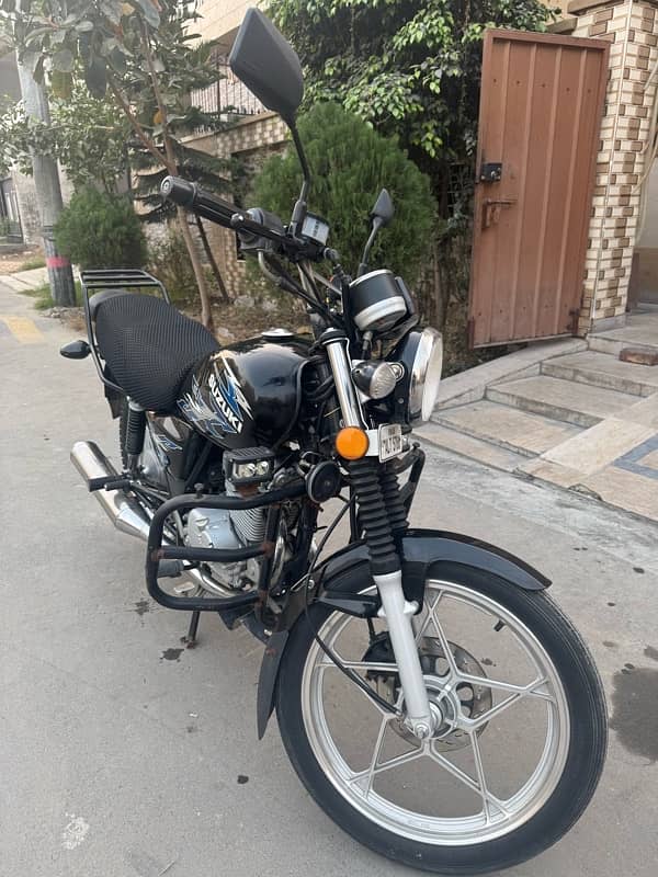 Suzuki bike for sale 0