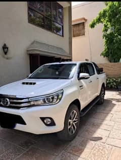 Toyota Hilux Revo 2017