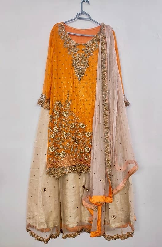 bridal mehndi gharara suit 0