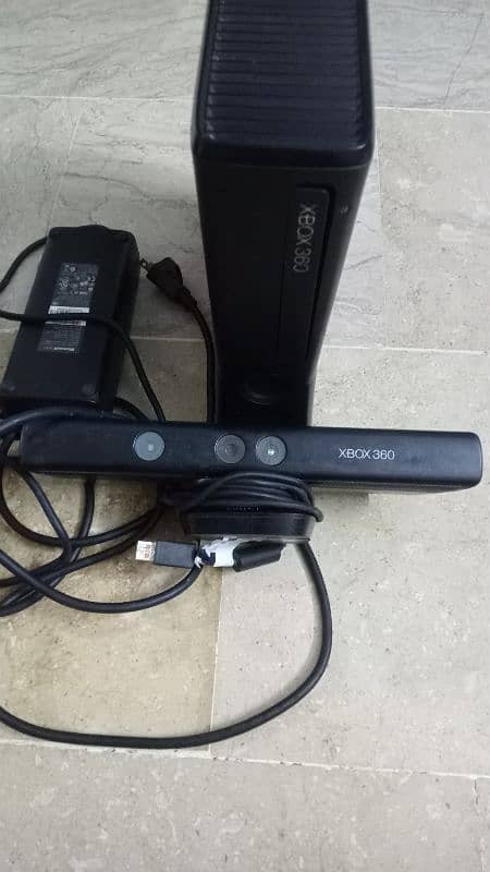 x box 360 good condition 1