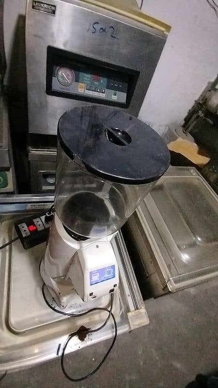 Coffee Beans grinder Automatic drive imported Italy 6