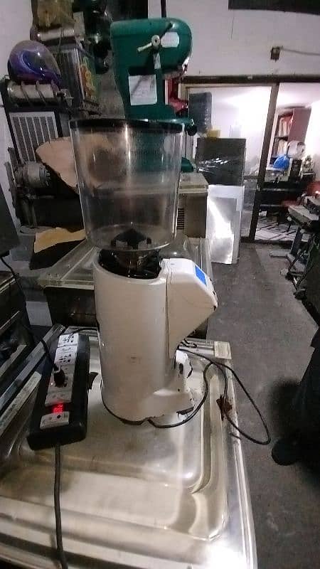 Coffee Beans grinder Automatic drive imported Italy 8