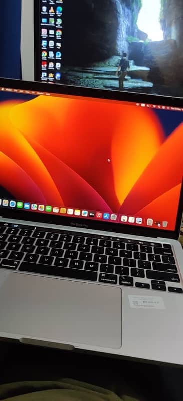 MACBOOK PRO M1 2020 1