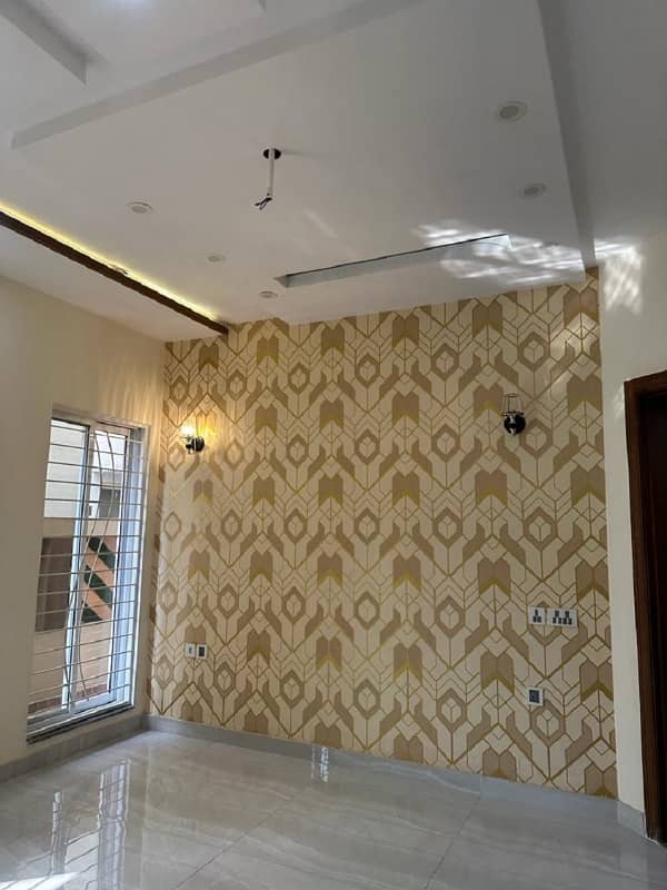 10 Marla House For Rent Available Chambeli Block Bahria Town Lahore 24