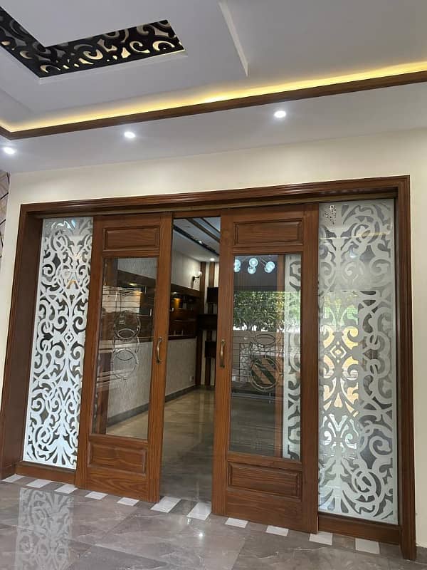 10 Marla House For Rent Available Chambeli Block Bahria Town Lahore 28