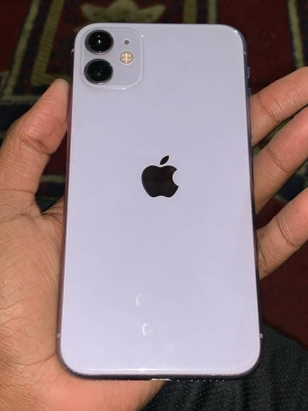 IPHONE 11 0