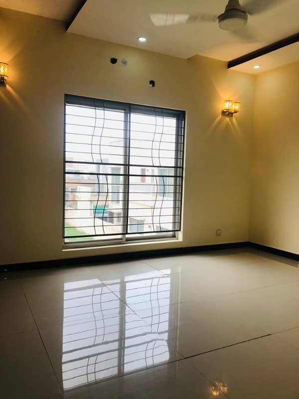 1 Kanal Upper Portion House For Rent In Iris Block Bahria Town Lahore 10