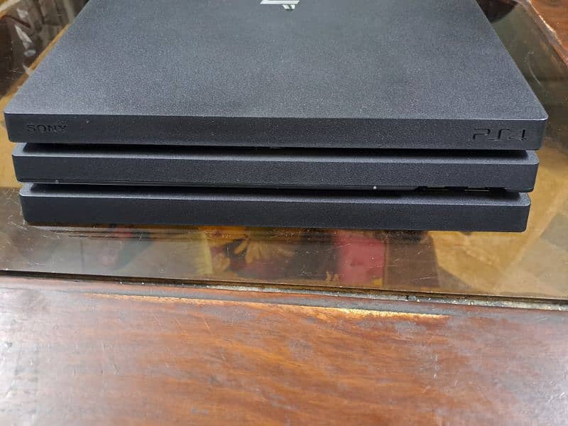 Sony Playstation 4 Pro 1TB 4