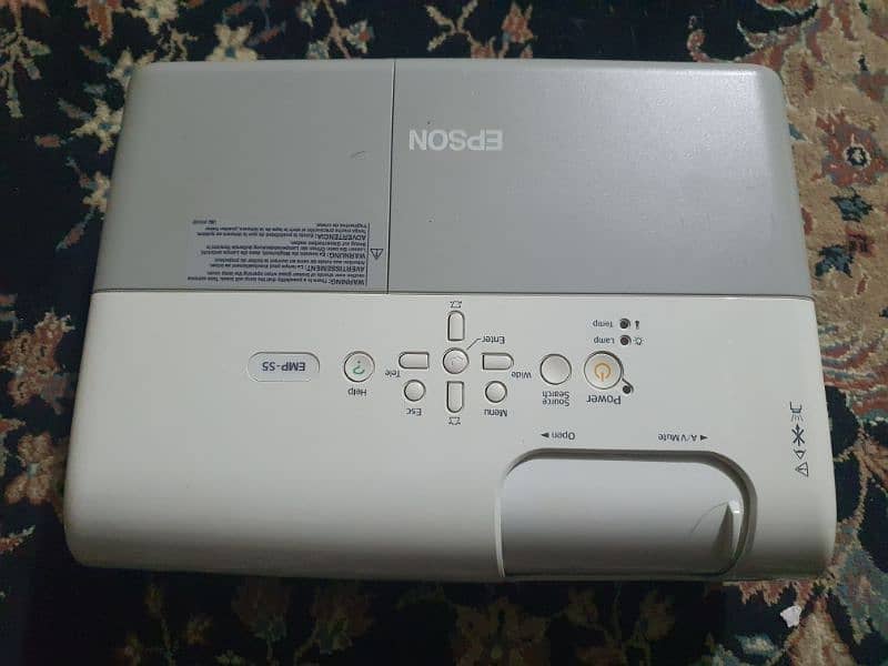 Epson projector with remote 0