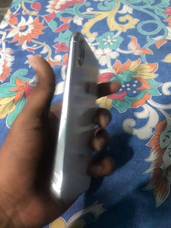 Iphone X with Box 1