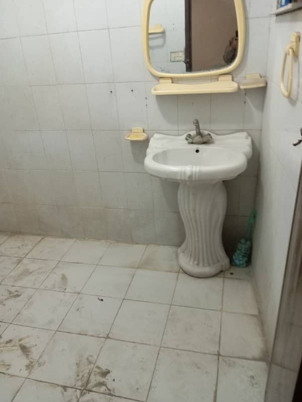 Upper portion for rent 2bad attach bathroom kitchen marble flooring woodwork man apruch 11