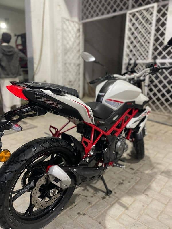 Benelli TNT 150i 2023 model Punjab no lush condition 11