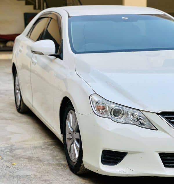 Toyota Mark X 2011 1