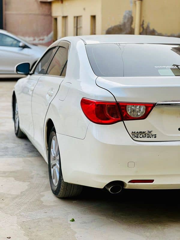 Toyota Mark X 2011 13