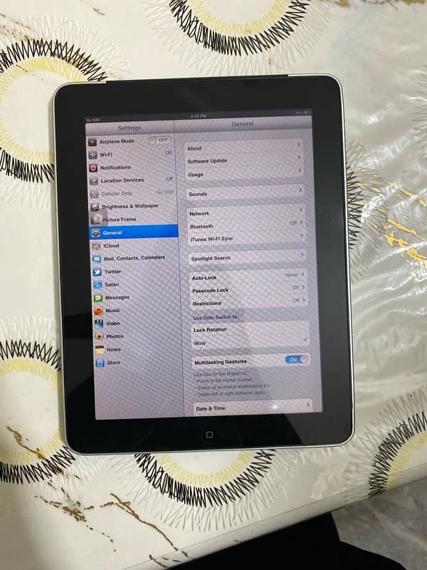 I Pad 1 Genuine Condition 4