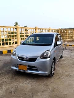 Daihatsu Mira 2012